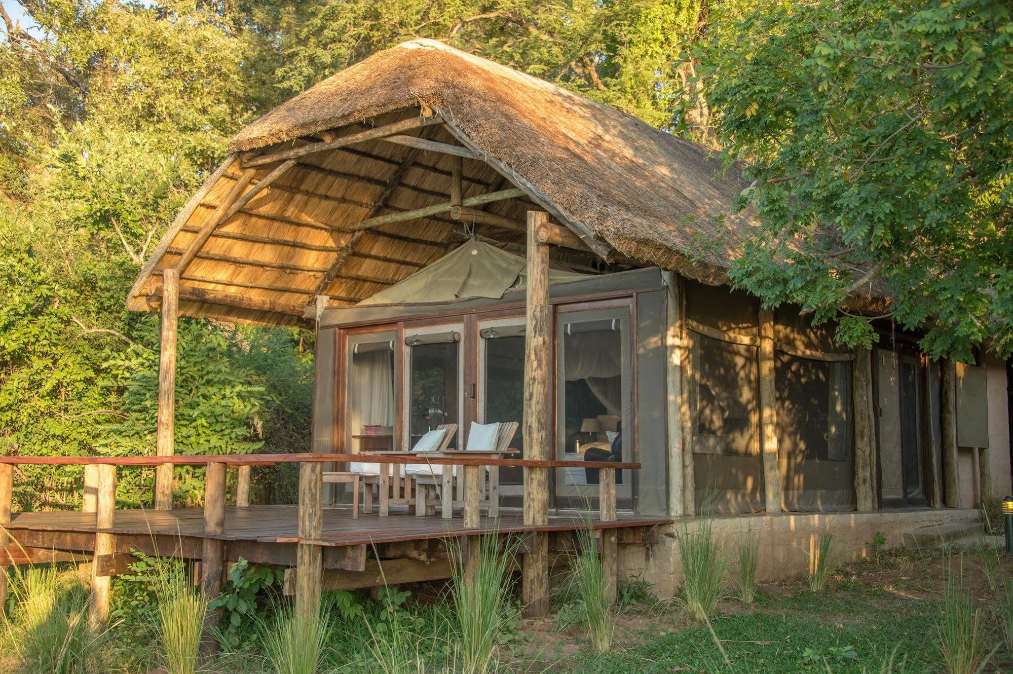 Royal Zambezi Lodge Mafuta المظهر الخارجي الصورة